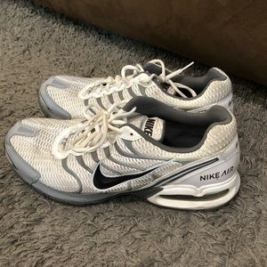 Nike torch 4 shoe men’s 13